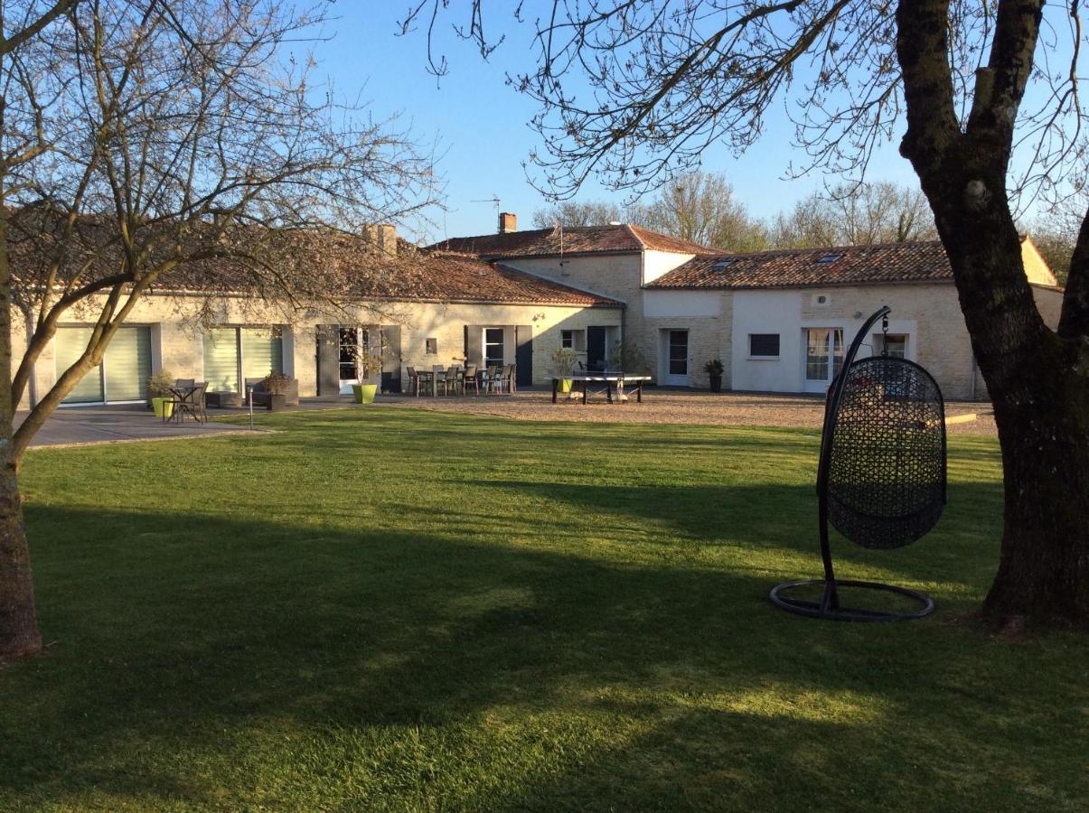 La Fompatoise Bed & Breakfast Verines  Exterior photo